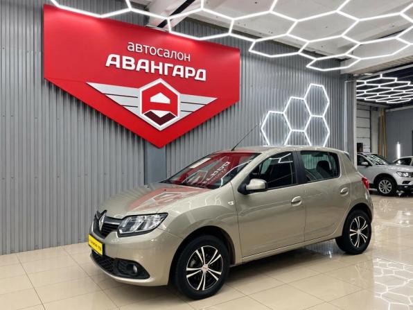 Renault Sandero II с пробегом 2016 года, цена 775 000 рублей, 102927 км, хэтчбек, Автокод Объявления