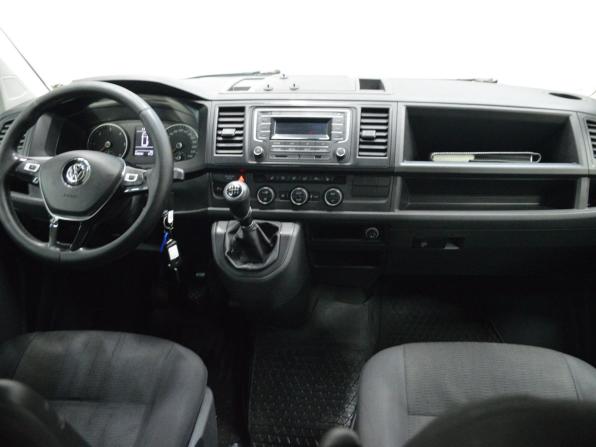 Volkswagen Caravelle T6 с пробегом 2017 года, цена 1 650 000 рублей, 694087 км, минивэн, Автокод Объявления