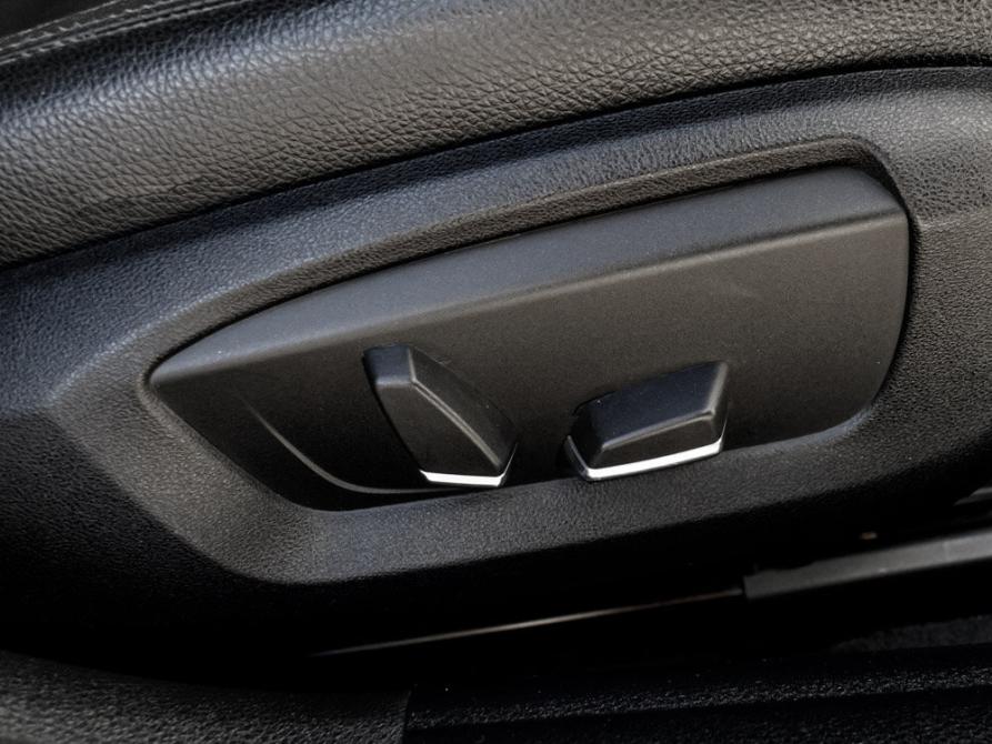 BMW 5 серии VI (F10/F11/F07) Рестайлинг Екатеринбург  - изображение 28