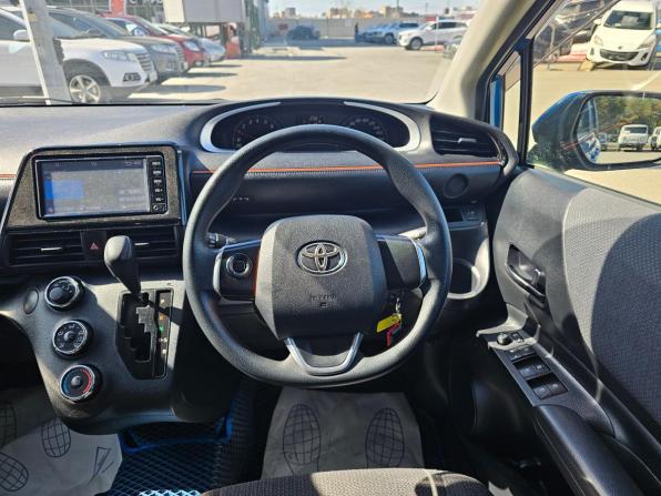 Toyota Sienta II с пробегом 2017 года, цена 1 449 000 рублей, 84924 км, минивэн, Автокод Объявления
