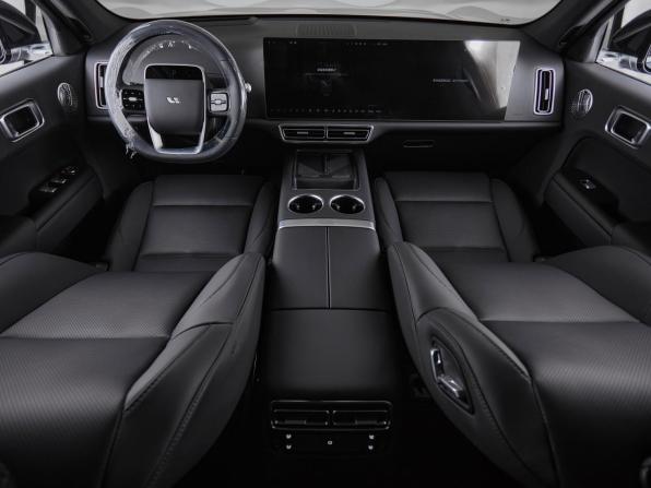 Новый Li Auto (Lixiang) L7 I Рестайлинг 2025 года, цена 10 390 000 рублей, внедорожник, Автокод Объявления