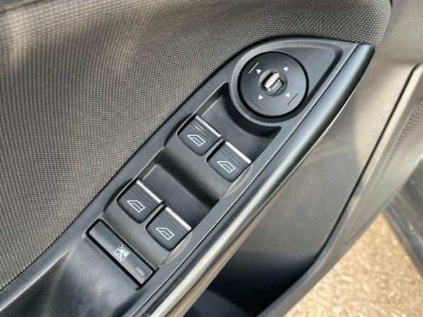 Ford Focus III с пробегом 2013 года, цена 750 000 рублей, 185986 км, седан, Автокод Объявления