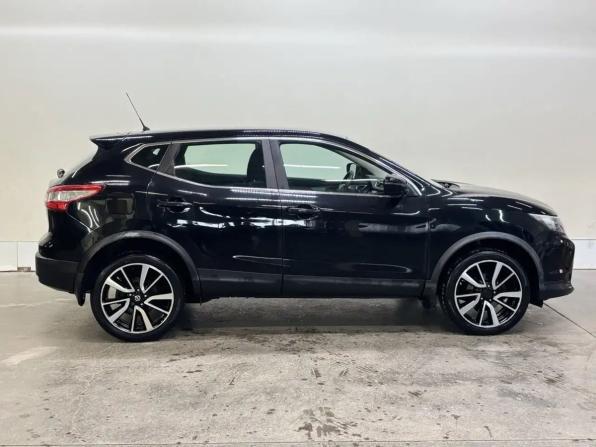 Nissan Qashqai II с пробегом 2016 года, цена 1 158 000 рублей, 157038 км, внедорожник, Автокод Объявления