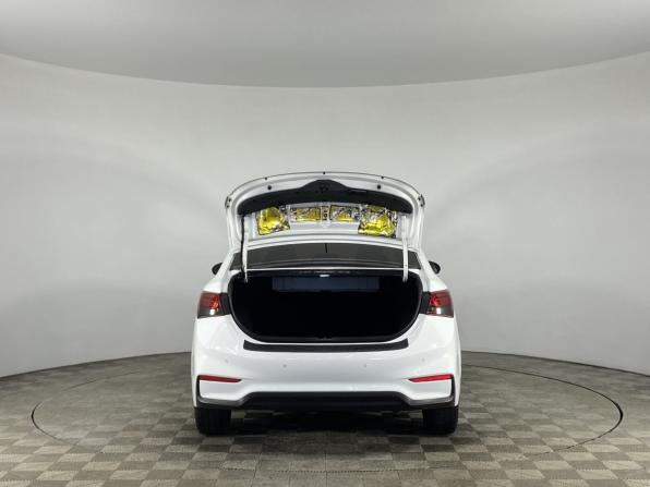 Hyundai Solaris II с пробегом 2017 года, цена 1 150 000 рублей, 198514 км, седан, Автокод Объявления