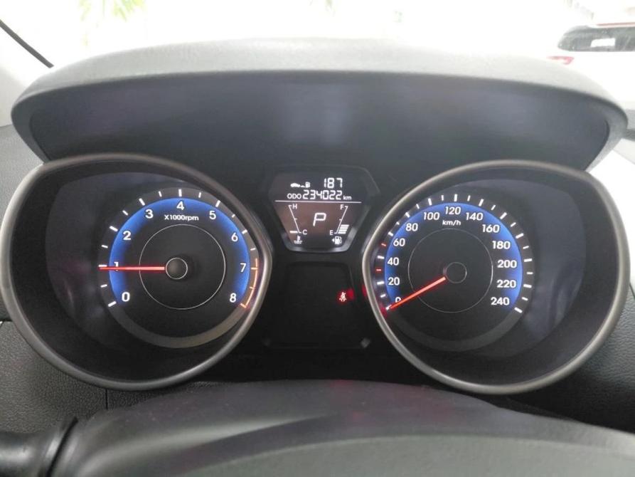 Hyundai Elantra V (MD) Москва  - изображение 10