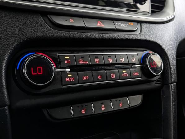 Kia Ceed III Рестайлинг с пробегом 2021 года, цена 1 850 000 рублей, 114118 км, универсал, Автокод Объявления