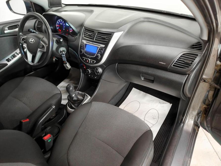Hyundai Solaris I Тула  - изображение 6