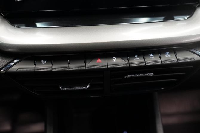 Skoda Octavia IV (A8) с пробегом 2020 года, цена 2 235 000 рублей, 130000 км, лифтбек, Автокод Объявления