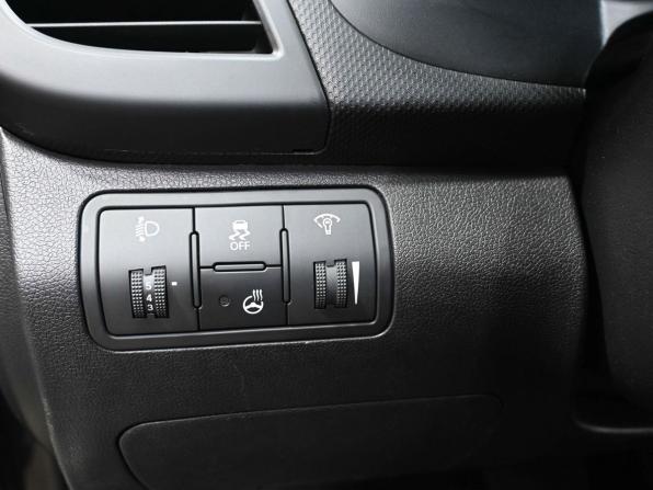 Hyundai Solaris I с пробегом 2013 года, цена 879 900 рублей, 156000 км, седан, Автокод Объявления