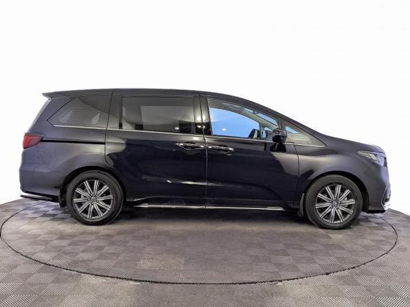 Honda Odyssey V Рестайлинг 2 с пробегом 2023 года, цена 4 200 000 рублей, 26152 км, минивэн, Автокод Объявления