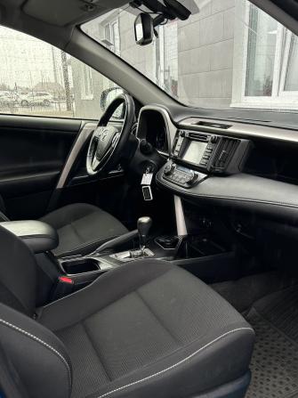 Toyota RAV4 IV (XA40) Рестайлинг с пробегом 2016 года, цена 2 350 000 рублей, 138030 км, внедорожник, Автокод Объявления