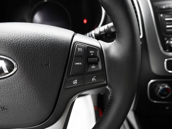 Kia Sorento II Рестайлинг с пробегом 2012 года, цена 1 595 000 рублей, 213219 км, внедорожник, Автокод Объявления