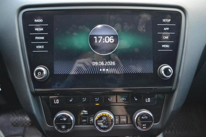 Skoda Octavia III (A7) Рестайлинг с пробегом 2019 года, цена 2 290 000 рублей, 111130 км, лифтбек, Автокод Объявления