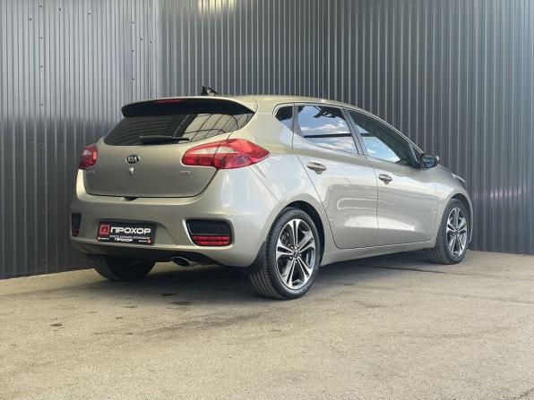 Kia Ceed II Рестайлинг с пробегом 2017 года, цена 1 637 000 рублей, 73814 км, хэтчбек, Автокод Объявления