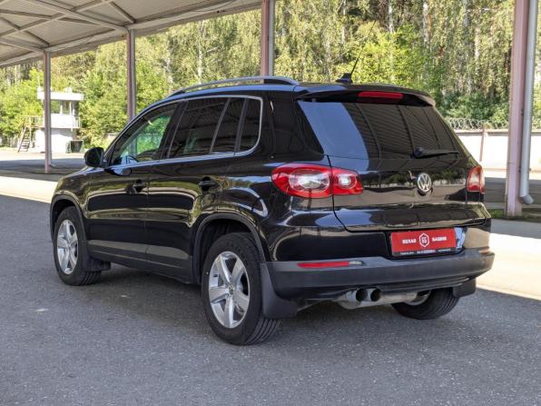 Volkswagen Tiguan I с пробегом 2010 года, цена 980 000 рублей, 218950 км, внедорожник, Автокод Объявления