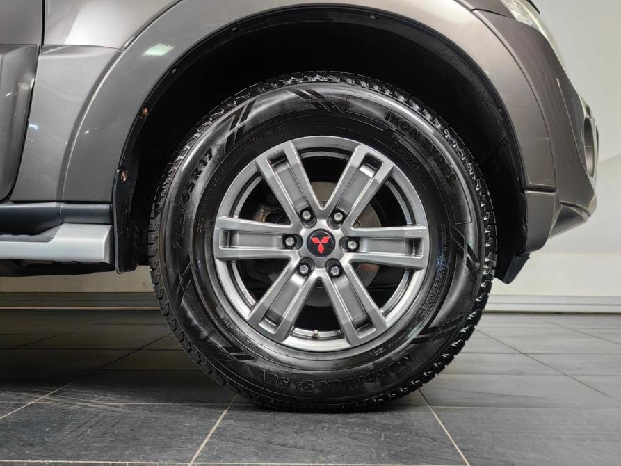 Mitsubishi Pajero IV Рестайлинг 1 Москва  - изображение 25