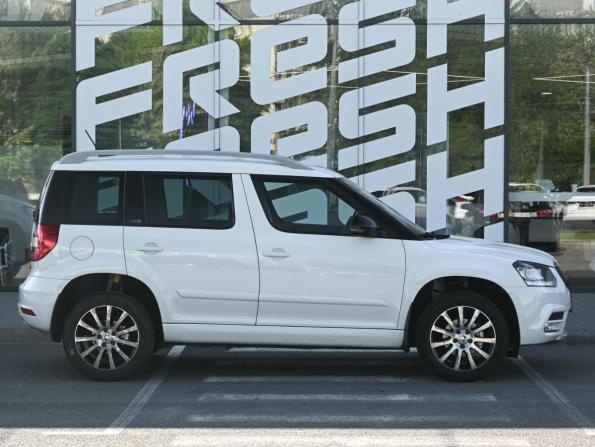 Skoda Yeti I Рестайлинг с пробегом 2017 года, цена 1 370 000 рублей, 167135 км, внедорожник, Автокод Объявления