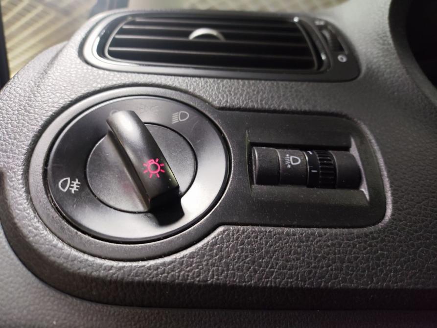 Volkswagen Polo V Рестайлинг Москва  - изображение 18
