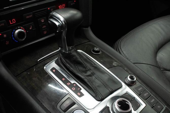Audi Q7 I (4L) Рестайлинг с пробегом 2012 года, цена 1 900 000 рублей, 253622 км, внедорожник, Автокод Объявления
