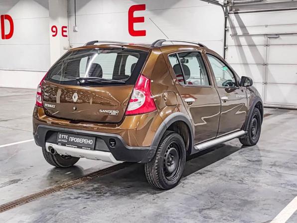 Renault Sandero I с пробегом 2014 года, цена 589 999 рублей, 176283 км, хэтчбек, Автокод Объявления