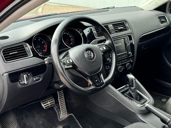 Volkswagen Jetta VI Рестайлинг с пробегом 2017 года, цена 1 250 000 рублей, 166500 км, седан, Автокод Объявления