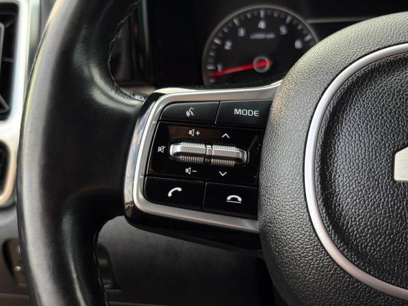 Kia Sorento IV с пробегом 2022 года, цена 3 650 000 рублей, 128760 км, внедорожник, Автокод Объявления