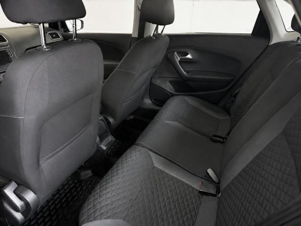 Volkswagen Polo V Рестайлинг с пробегом 2018 года, цена 1 329 000 рублей, 112000 км, седан, Автокод Объявления