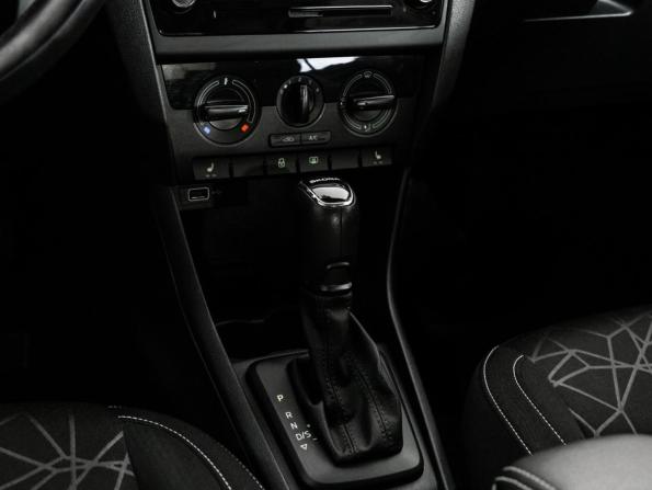Skoda Rapid I Рестайлинг с пробегом 2018 года, цена 1 599 000 рублей, 69046 км, лифтбек, Автокод Объявления