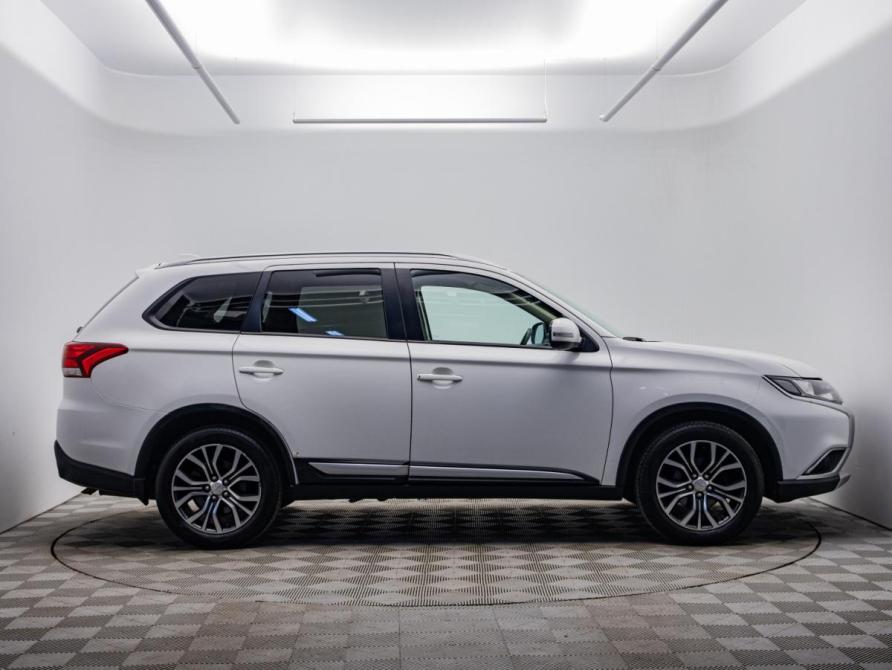 Mitsubishi Outlander III Рестайлинг 2 Москва  - изображение 4