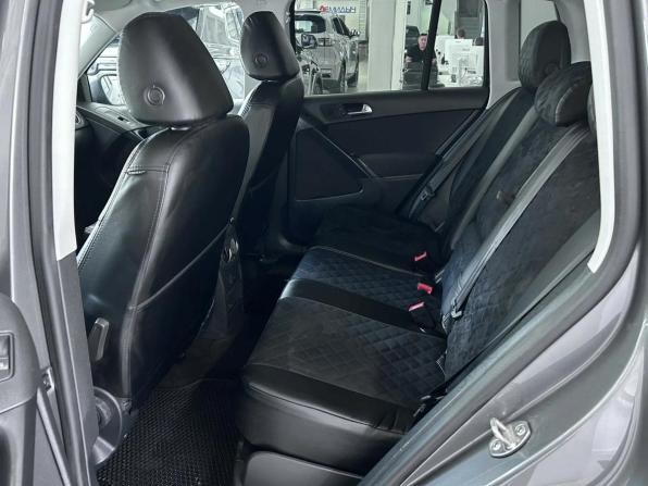 Volkswagen Tiguan I Рестайлинг с пробегом 2018 года, цена 2 238 000 рублей, 240200 км, внедорожник, Автокод Объявления
