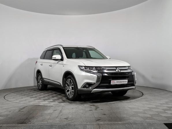 Mitsubishi Outlander III Рестайлинг 2 с пробегом 2017 года, цена 2 100 000 рублей, 165522 км, внедорожник, Автокод Объявления