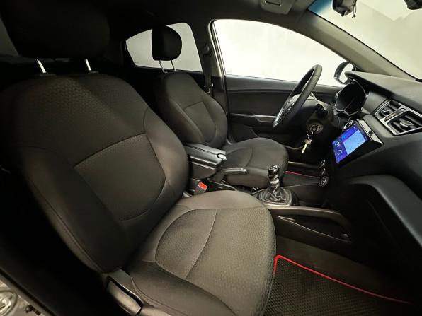 Kia Rio III Рестайлинг с пробегом 2015 года, цена 970 000 рублей, 127401 км, седан, Автокод Объявления
