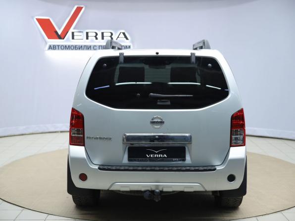 Nissan Pathfinder III Рестайлинг с пробегом 2011 года, цена 1 690 000 рублей, 189986 км, внедорожник, Автокод Объявления