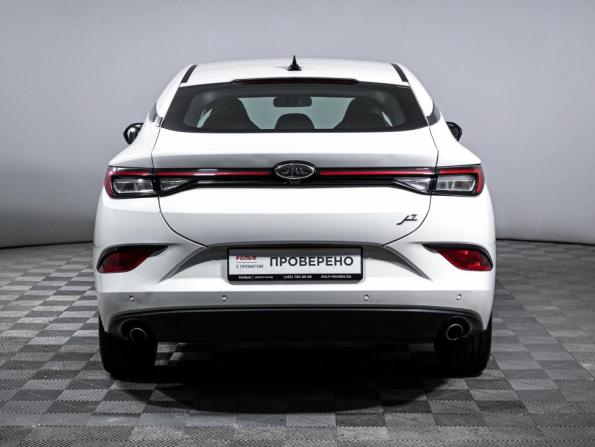 JAC J7 I с пробегом 2023 года, цена 1 370 000 рублей, 42000 км, лифтбек, Автокод Объявления