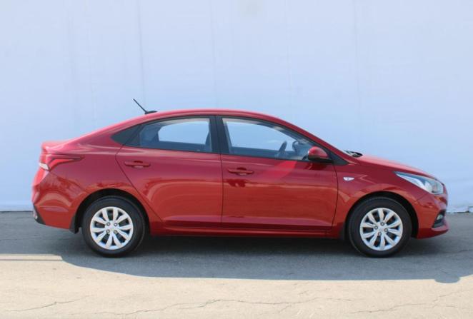 Hyundai Solaris II с пробегом 2018 года, цена 1 295 000 рублей, 145014 км, седан, Автокод Объявления