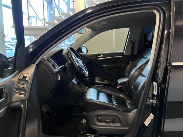 Volkswagen Tiguan I Рестайлинг с пробегом 2012 года, цена 1 452 000 рублей, 234830 км, внедорожник, Автокод Объявления