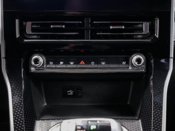Haval M6 II с пробегом 2024 года, цена 1 900 000 рублей, 20000 км, внедорожник, Автокод Объявления