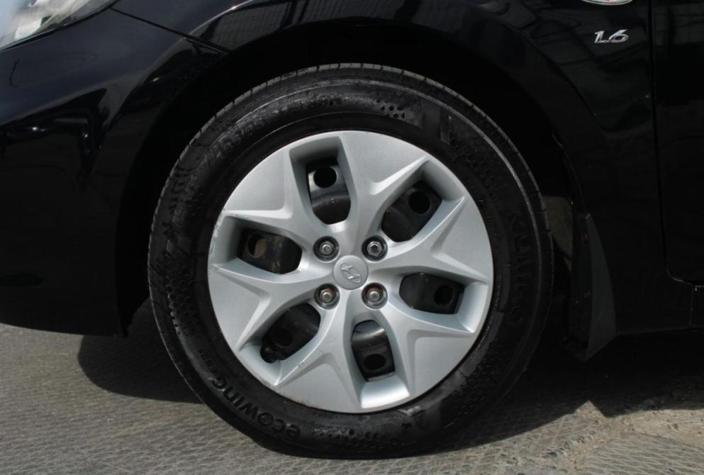 Hyundai Solaris I Саратов  - изображение 11