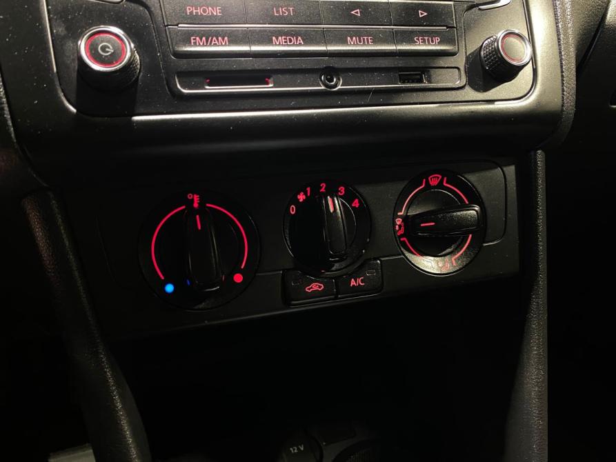 Volkswagen Polo V Рестайлинг Челябинск  - изображение 13