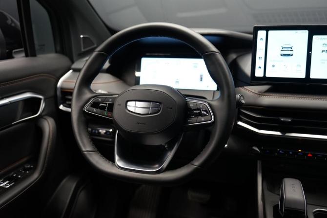 Geely Okavango I Рестайлинг с пробегом 2024 года, цена 3 099 000 рублей, 10000 км, внедорожник, Автокод Объявления