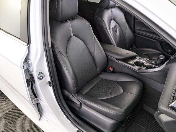 Toyota Camry VIII (XV70) Рестайлинг с пробегом 2021 года, цена 3 195 000 рублей, 47174 км, седан, Автокод Объявления