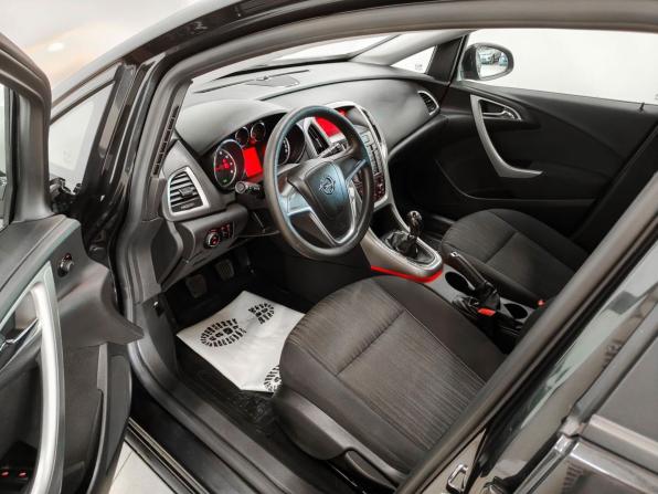 Opel Astra J с пробегом 2012 года, цена 719 000 рублей, 64600 км, хэтчбек, Автокод Объявления