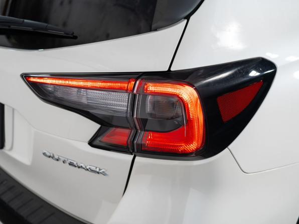 Subaru Outback VI с пробегом 2022 года, цена 3 195 000 рублей, 20020 км, универсал, Автокод Объявления