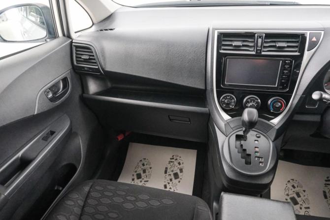 Toyota Ractis II с пробегом 2015 года, цена 859 000 рублей, 205000 км, хэтчбек, Автокод Объявления