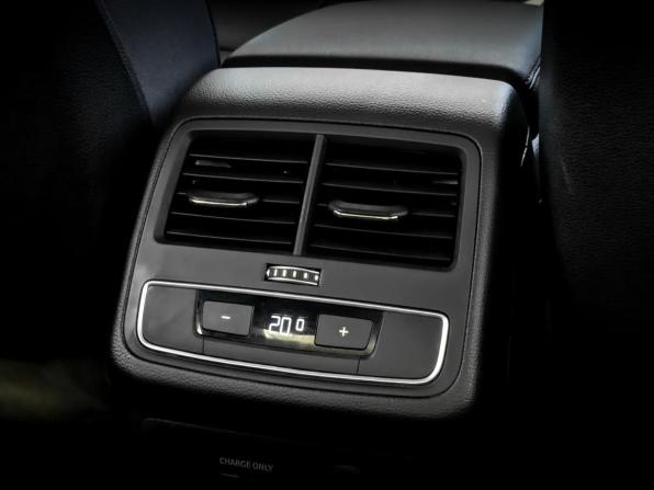 Audi A4 V (B9) Рестайлинг с пробегом 2022 года, цена 3 590 000 рублей, 39147 км, седан, Автокод Объявления