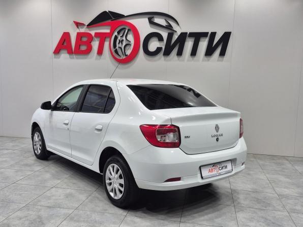 Renault Logan II Рестайлинг с пробегом 2022 года, цена 1 060 000 рублей, 112000 км, седан, Автокод Объявления