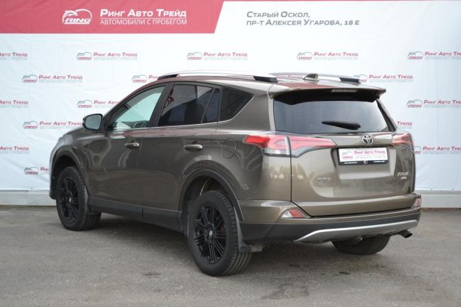 Toyota RAV4 IV (XA40) Рестайлинг с пробегом 2017 года, цена 2 590 000 рублей, 174512 км, внедорожник, Автокод Объявления