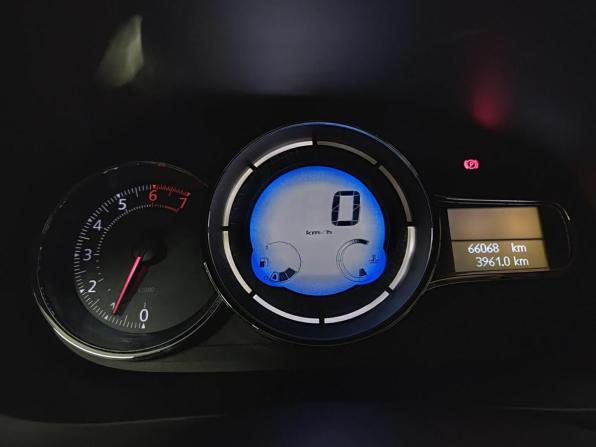 Renault Fluence I Рестайлинг с пробегом 2014 года, цена 880 000 рублей, 66034 км, седан, Автокод Объявления