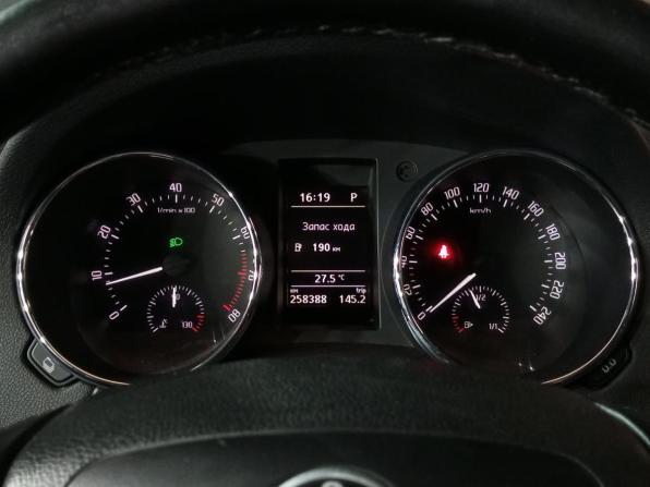 Skoda Yeti I с пробегом 2012 года, цена 795 000 рублей, 258387 км, внедорожник, Автокод Объявления