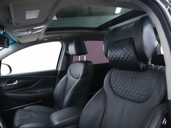 Hyundai Santa Fe IV с пробегом 2018 года, цена 2 390 000 рублей, 252872 км, внедорожник, Автокод Объявления